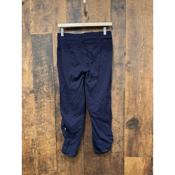 Lululemon Dance Studio Crop *25" True Navy Size 4 EUC - Picture 3 of 7